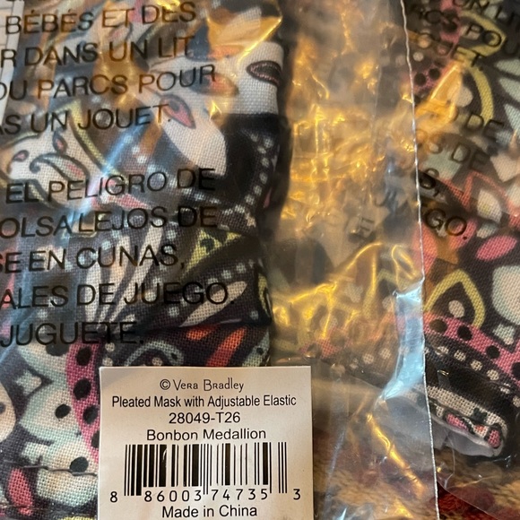 Vera Bradley Fitted pleated Face Mask various patterns Adjustable elastic NWT - Picture 8 of 15